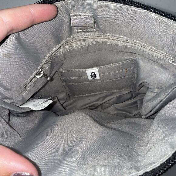 Baggallini Women’s Expandable Pocket Crossbody Bag Black NWT Flaw - Picture 3 of 6